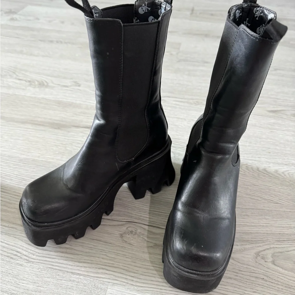 DOLLS KILL Barely Worn Black Platform Chunky Boots - Picture 3 of 5